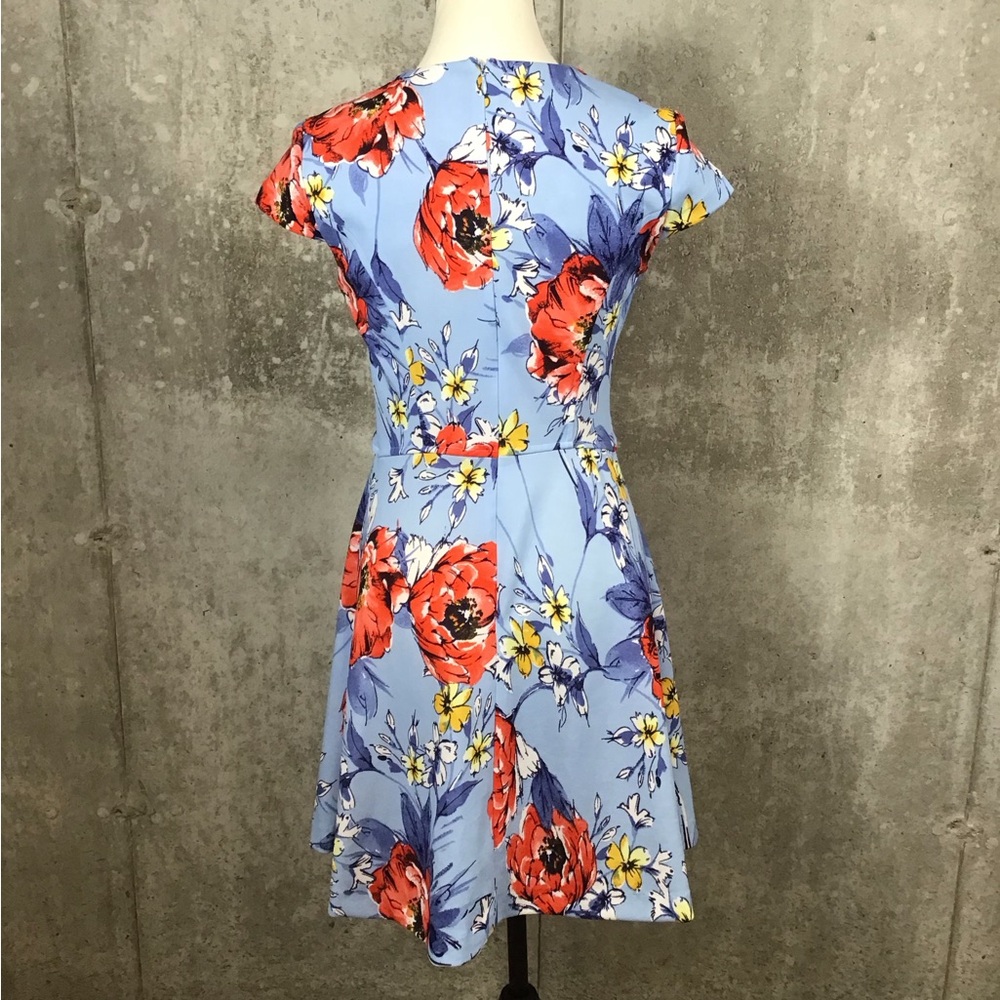 Vince Camuto Womens Floral Fit & Flare Mini Dress Size 4 Blue & Red Short Sleeve - Picture 7 of 16
